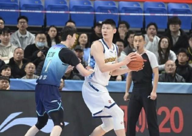 b体育下载-里程碑!胡金秋生涯得分超越唐正东,升至CBA历史得分榜第八位