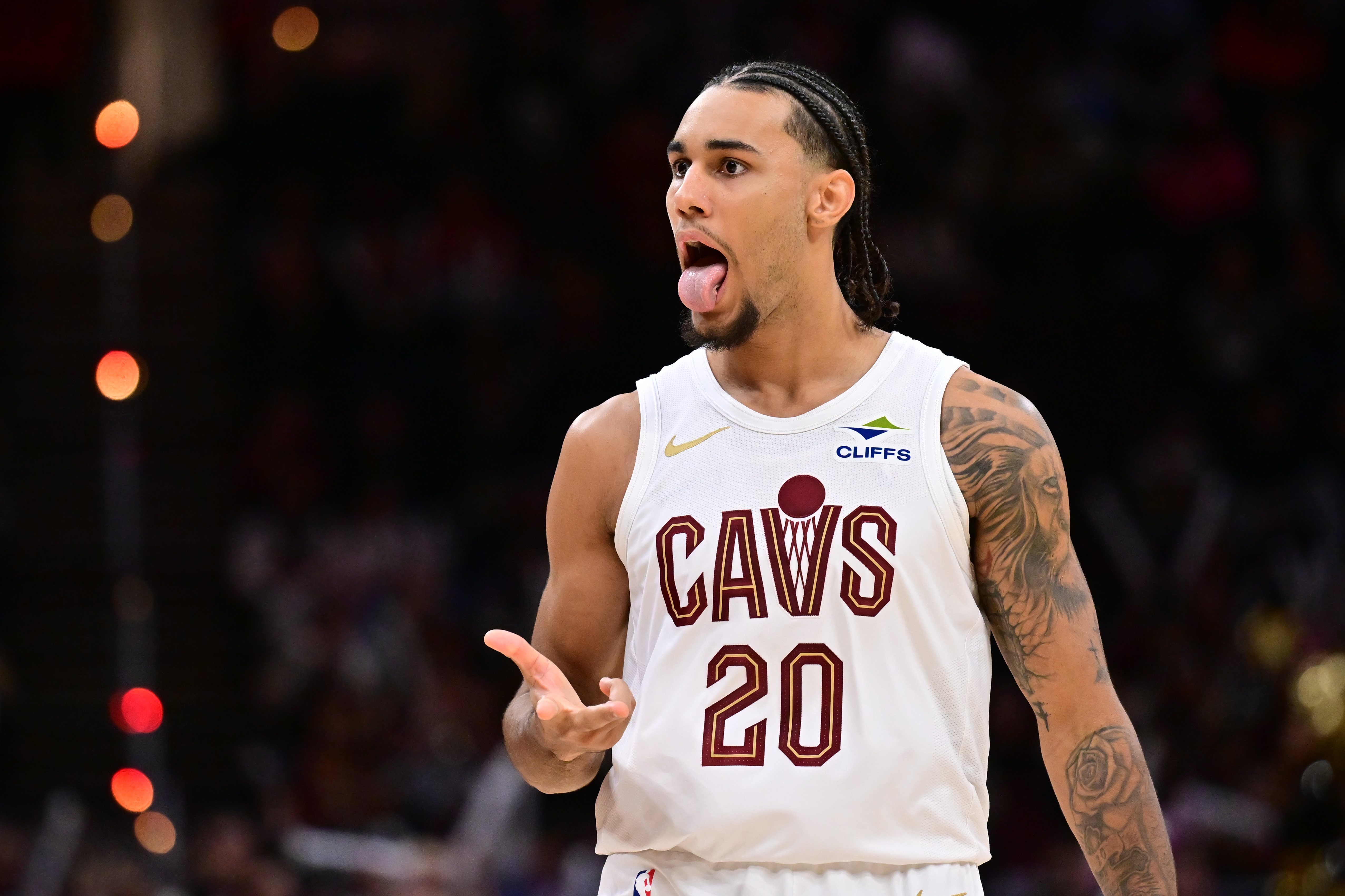 b体育官方-生涯新高!泰森冲筐上篮再中 个人已经砍下33分