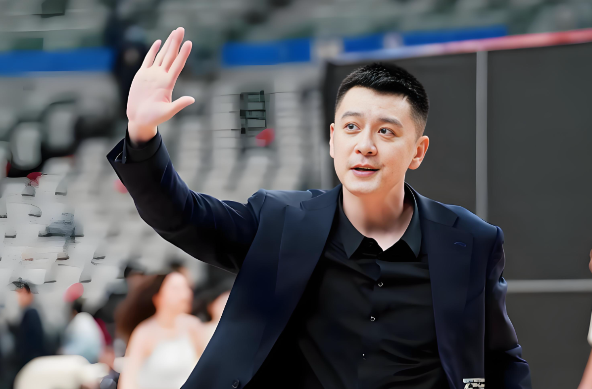 b体育官网-辽宁输给新疆队19分!杨鸣留下了4大谜题,球迷看不明白