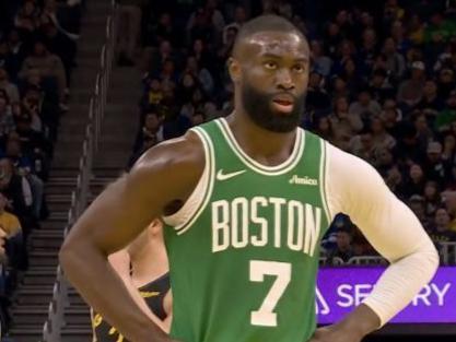 bsports-科塔27分凯尔特人战胜76人,塔图姆没有复出绿军依旧恐怖