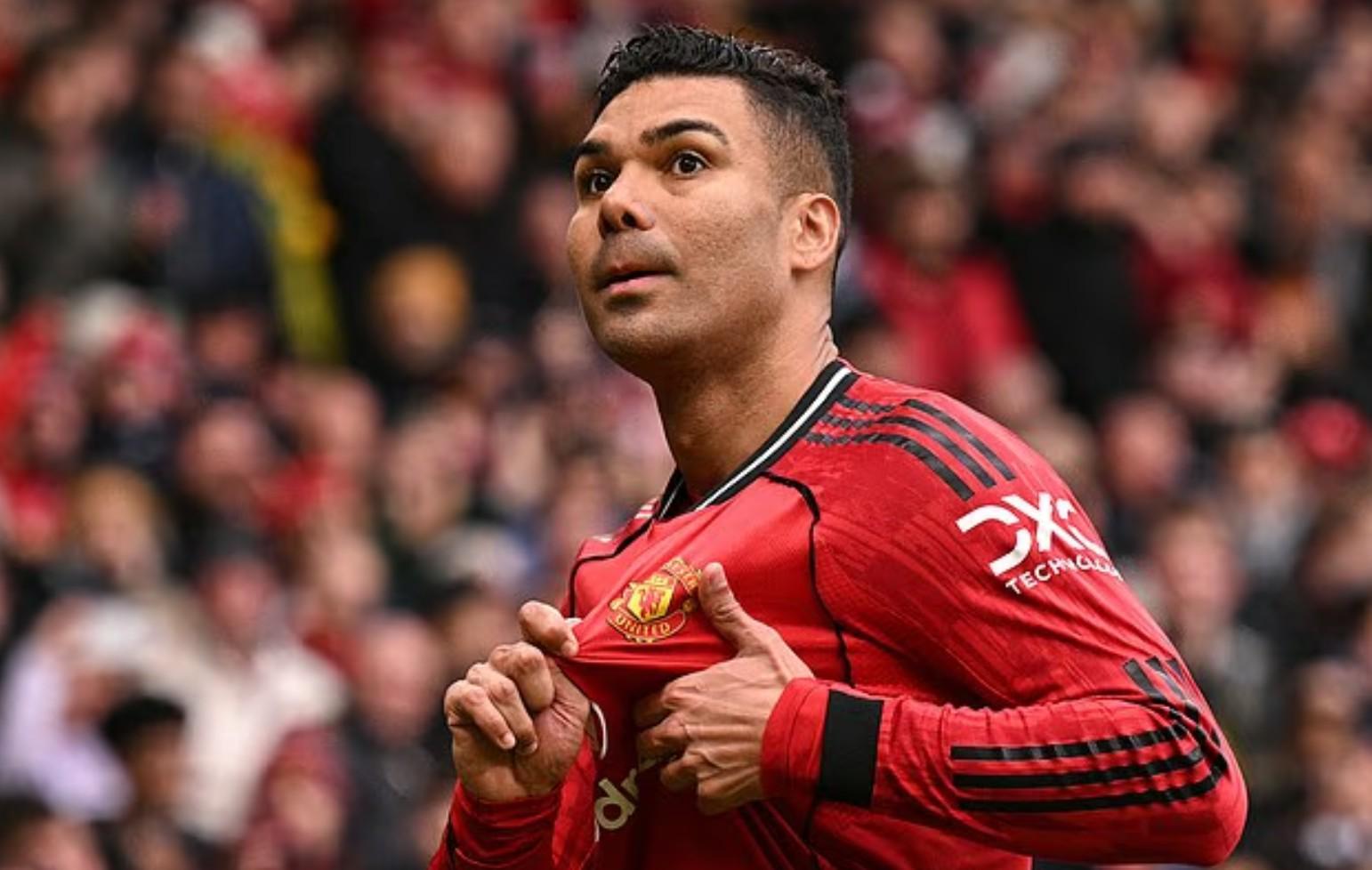 b体育官网-邮报:曼联更衣室希望卡塞米罗留队,但他离队是俱乐部的决定